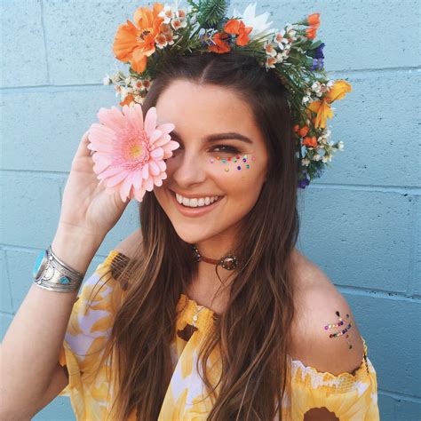 Coachella Beauty Trends To Ditch This Year Festivals Face Jewels