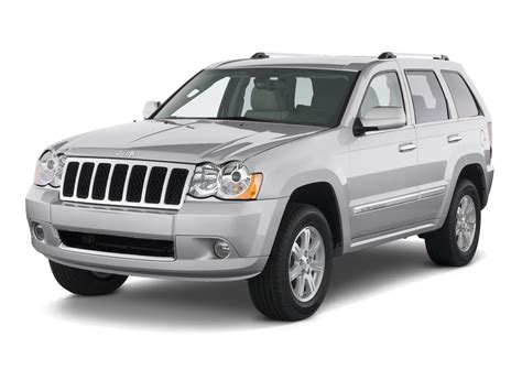 2008 jeep grand cherokee laredo 2wd suv angular front. 2008 Jeep Grand Cherokee Reviews and Rating | Motor Trend