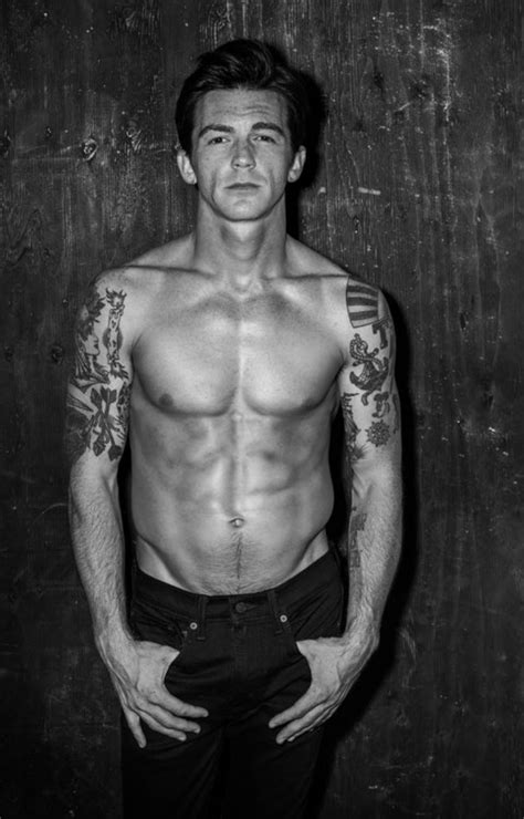 You might know me from television shows like drake & josh, or movies like the wackness. Drake Bell Shows Off Six-Pack Abs Amid Feud With 'Drake ...