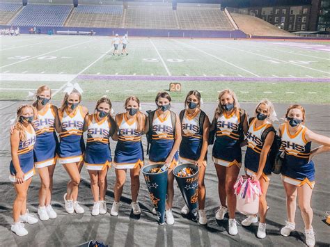 Stephenville High School Cheerleaders Mascots And Flag Runners