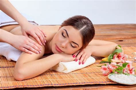 Swedish Massage Vs Deep Tissue Massage Which Ones Your Perfect Match