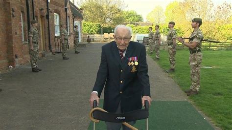 99 year old war veteran raises £17 million for nhs by walking lengths of his garden brightvibes