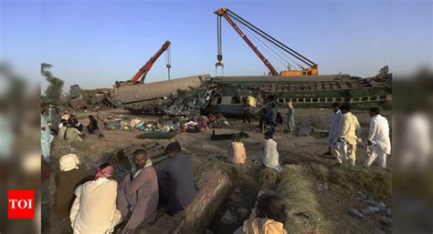 Pakistan Train Crash Death Toll Crosses 60 In Deadly Pakistan Train
