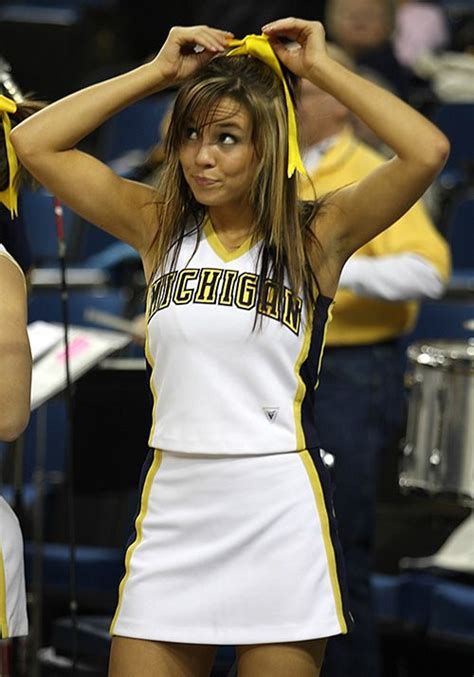 Hot Michigan Cheerleader Cheerleading Hot Cheerleaders