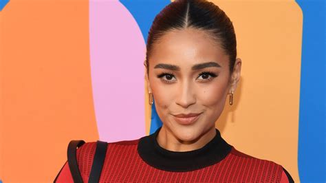 Shay Mitchell May Have Just Come Out As Bisexual Teen Vogue