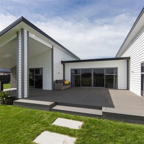 Floorco is krono and binylpro laminate floorboard , barlinek, and antico engineered wood nz distributors. Silver Maple Composite Decking from £72.50 per m2 in 2020 | Deck designs backyard, Composite ...