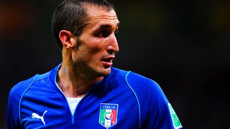 Transferts, salaire, palmares, statistiques en club et en sélection nationale. Classify Giorgio Chiellini