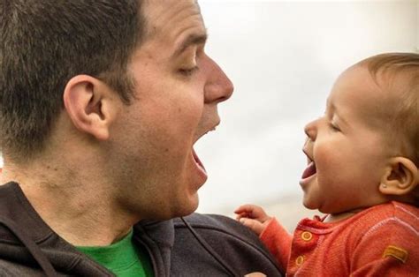 Ingin Anak Cepat Bicara Ayah Wajib Lakukan 5 Cara Agar Anak Lancar