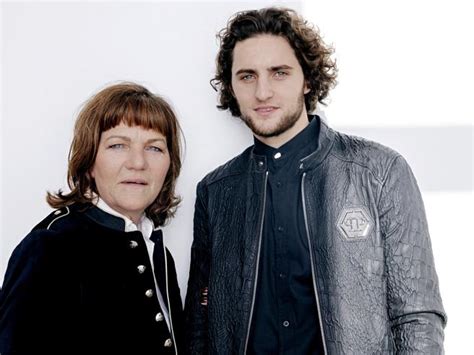 Véronique rabiot ging 20 minuten lang fel tekeer en haalde eveneens uit naar journalisten. Rabiot, parla Veronique, la madre-agente: "Adrien felice ...