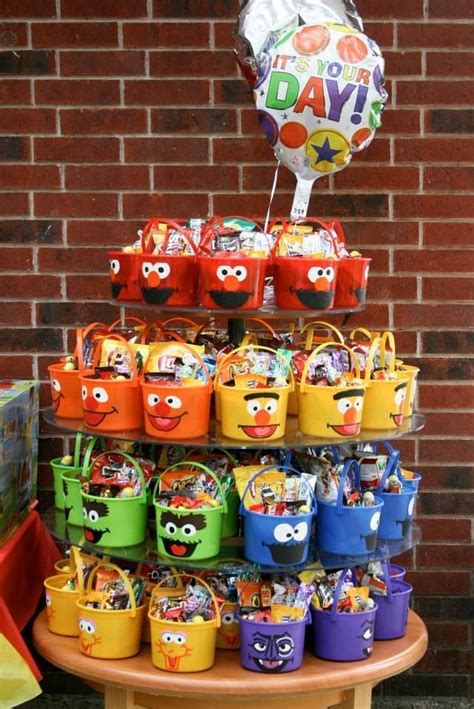 Sesame Street Candy Buckets For My Sons 1st Birthday Fiesta De Elmo