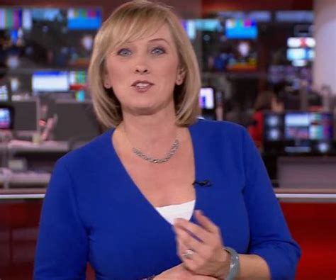 Bbc News Broadcast Begins With Empty Chair As Presenter Is In Front Of