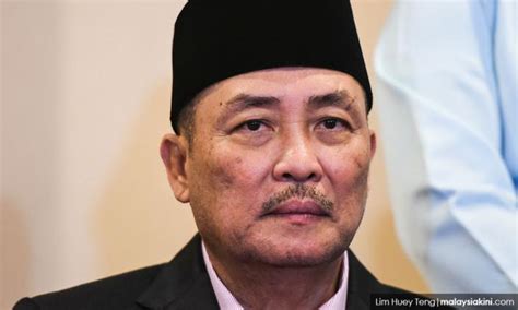 Kementerian perpaduan negara tangguh program perhimpunan libatkan orang ramai. Sabah tubuh majlis penasihat ekonomi