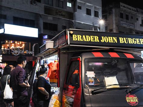 It's compact yet mobile kitchen + restaurant make it a unique experience for anyone with a hungry stomach! Best food truck burgers in KL