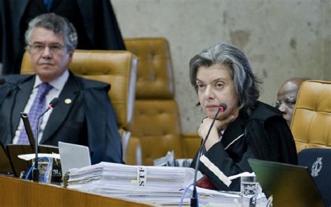Supremo mantém prazo de cinco anos para fusão de partidos Rede Brasil