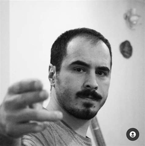 Statira On Twitter Rt Hassanronaghi حسین رونقی را امروز هم آزاد نکردند حسین همچنان در