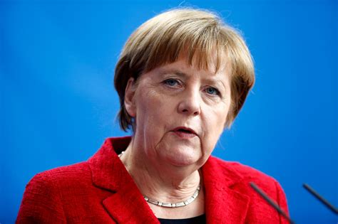 Angela Merkel Stiller Til Gjenvalg Som Statsminister I Tyskland