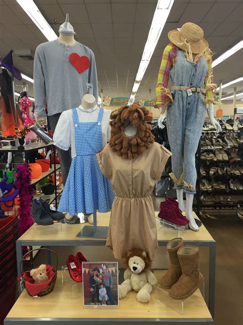 Tin man costumes for men women kids partiescostume com. Wizard of Oz - DIY Halloween Costumes: Tin Man, Dorthy, Lion and Scarecrow | Wizard of oz ...