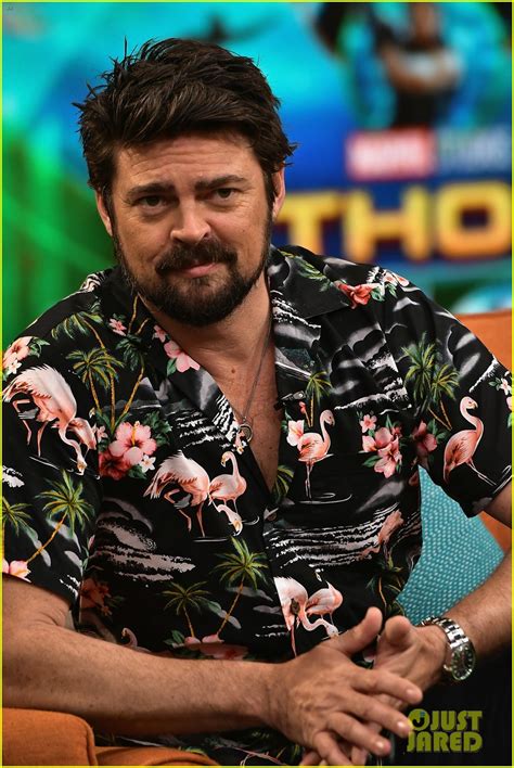 Photo Karl Urban Is Willing To Star In A Judge Dredd Tv Series