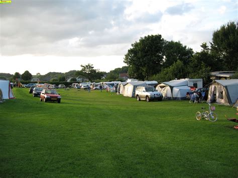 Would you like to know how to translate samping to english? Foto's Camping Vinkenhof★★★ in Schin op geul, Limburg ...