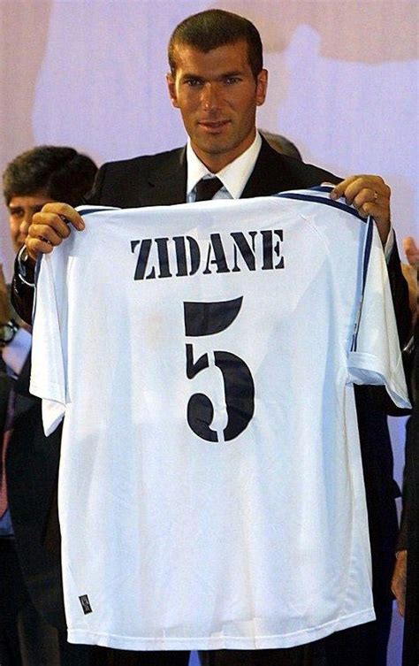Manager zinedine zidane don leave real madrid for di second time for im coaching career. Why did Zinedine Zidane used to wear number 5 in Real ...