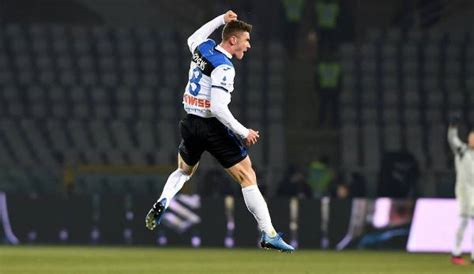 Fifa 16 fifa 17 fifa 18 fifa 19 fifa 20 fifa 21. Exklusiv - Robin Gosens: "Mein Offensivspiel muss besser ...