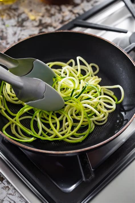 They're also packed with nasunin chemicals that improve blood flow to the brain and anthocya. How to Cook Zucchini Noodles (step by step photos ...