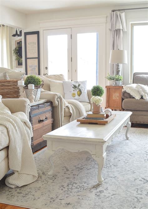 70+ popular farmhouse area rugs for 2019. My Favorite Rug, Greenhouse Visit & More Favorites ...