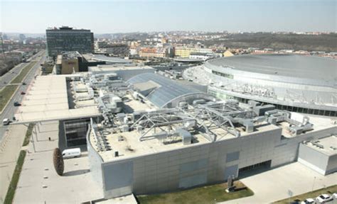 Outside event times, the parking in close vicinity of o2 universum is available only for holders of a special permit. O2 UNIVERSUM (KLEINE ARENA) PRAG, referenze | Luwex a.s.