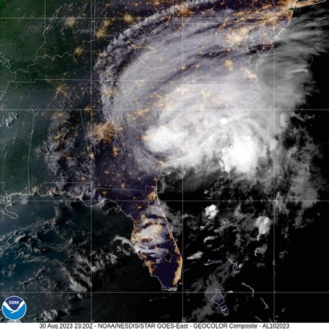 Where is Hurricane Idalia? Track radars near Naples, Florida