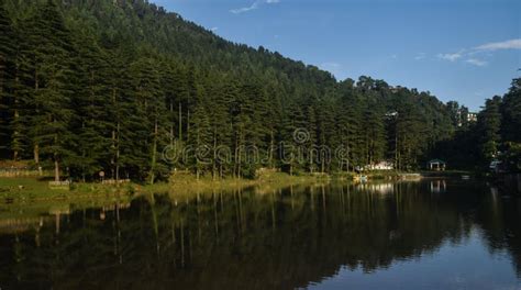 Dal Lake Himachal Pradesh Stock Photo Image Of Surrounded 63411990
