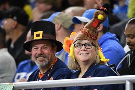 Since its inception in 1920, the national football league (nfl) has played games on thanksgiving day, patterned upon the historic playing of college football games on and around the thanksgiving holiday. Thanksgiving Football Schedule 2020