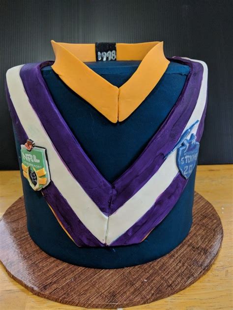 The first fully professional rugby league team based in the state, the storm entered the competition in 1998. Jersey cake..Melbourne Storm By Ellen Mae cakes 4th May ...