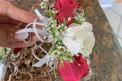 Hours may change under current circumstances Chula Vista's top 5 floral shops to visit now