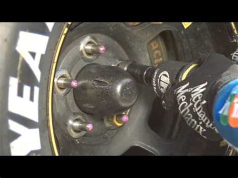 How do nascar racecars stay on the track? How fast is a NASCAR pit stop? | American Patriots Email ...