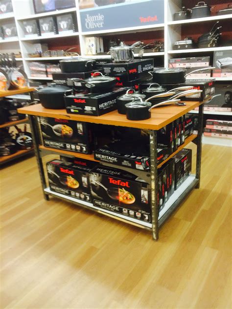 If there's one thing we can count on, it's the labyrinth that is the layout of our local ikea. Myer - Department Store - Sydney - Home - Layout ...