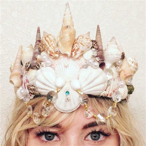 How To Make A Mermaid Shell Crown Diy Mermaid Crown Mermaid Costume