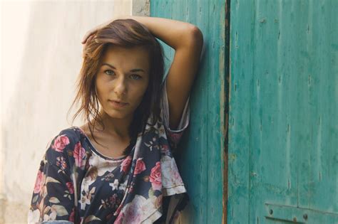 A day with Dominika by Patryk Ponichtera | Attract women, Attract girls, Photoshoot inspiration