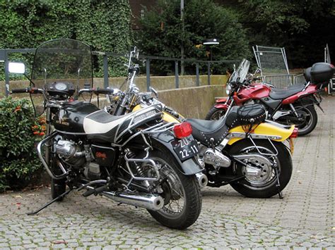 Www.motorbeam.com/ makes a list of the top 5 motorcycles for long distance riding. Tips for long distance riding on motorcycle
