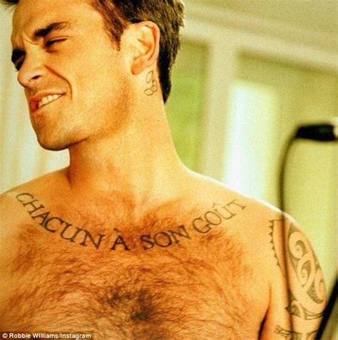 Birthday Boy Robbie Williams Poses Naked To Show Impressive Six Pack