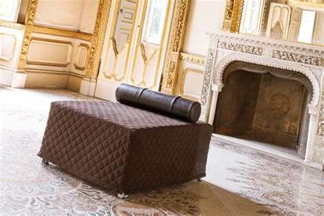 I pouf letto rappresentano un'ottima alternativa ai classici divani e poltrone letto. Pouf letto matrimoniale Oscar