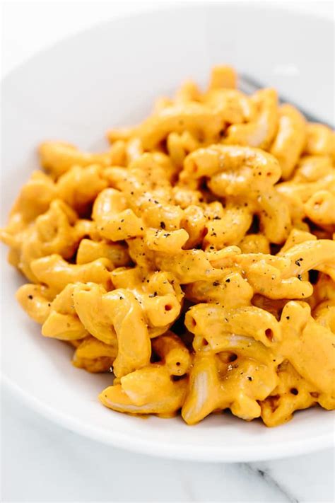 A fun and tasty snack or quick meal, maggi's mac & cheese 3 minute pasta is ready in an instant! Smoky Vegan Macaroni and Cheese