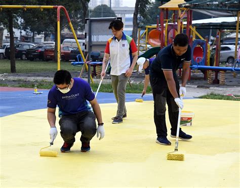 Syukur alhamdulillah sekarang ini dapat rumah baru.itulah ungkapan yang digambarkan oleh salah seorang penerima bantuan program perumahan rakyat lembah. Sayangi Rumahku: PPR Lembah Subang 1 sports courts ...