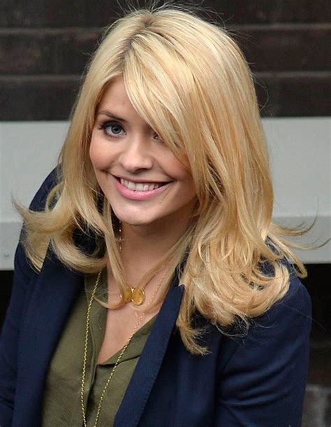 22 Holly Willoughby Hairstyles Hairstyle Catalog