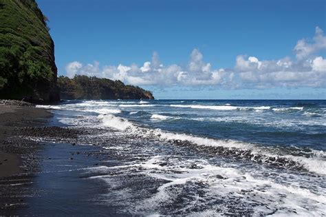 These Black Sand Beaches In Hawaii Will Leave You In Awe