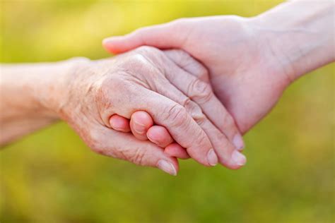 Helping-Hands - Kensington Senior Living