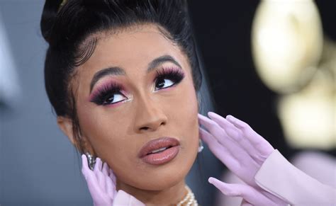 Cardi B Hair And Makeup At The 2019 Grammys Popsugar Beauty Uk Photo 17