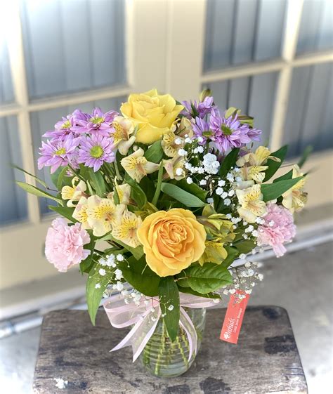 Brilliant Pink And Yellow Rose Bouquet In Placentia Ca Orchids Little