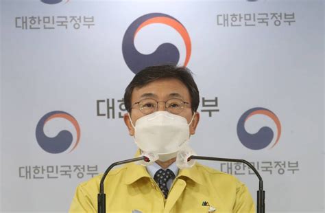 바이든 백신, 다른나라 줄만큼 안 충분해. 노바백스 백신 6월 출시 가능…3분기부터 2천만회분 공급 - 머니 ...