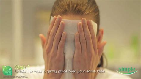 How To Effectively Cleanse With Simple Facial Cleansing Wipes Youtube
