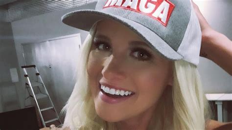 Tomi Lahren Suspended From Theblaze Amid Backlash Over Pro Choice View